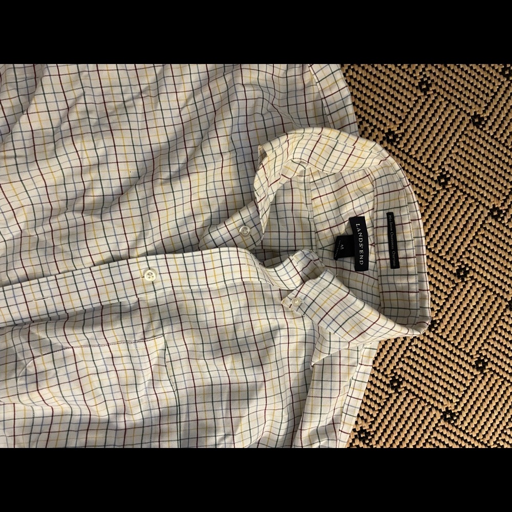 Men’s Lands End Button Down Shirt - Size M